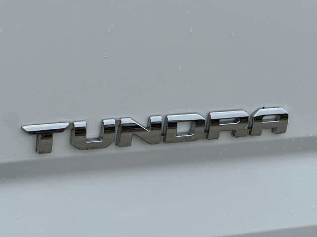 Used 2025 Toyota Tundra Limited AWD/4WD image 17