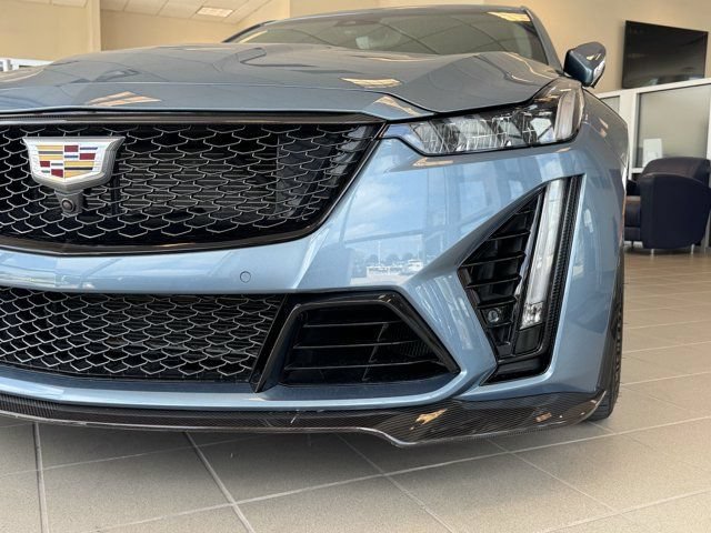 Used 2023 Cadillac CT5 V Blackwing w/ Carbon Fiber Package 2 RWD image 8