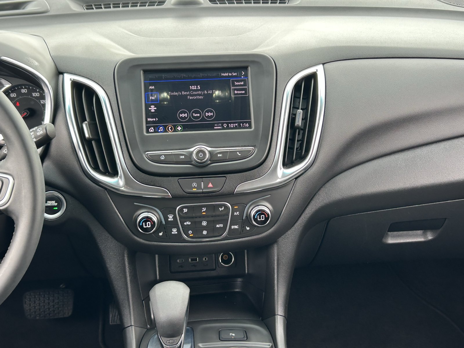 Certified 2024 Chevrolet Equinox LT FWD image 18