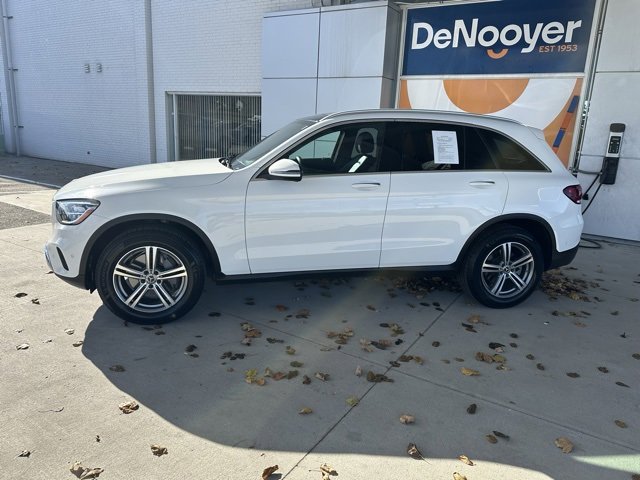 Used 2021 Mercedes-Benz GLC 300 4MATIC image 10