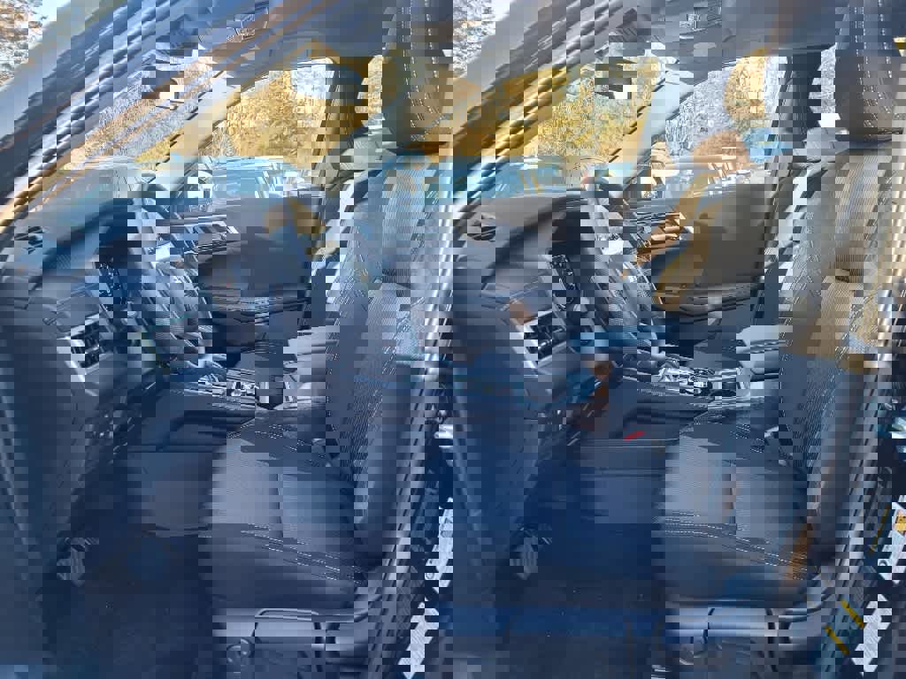 New 2024 Mitsubishi Outlander ES image 10