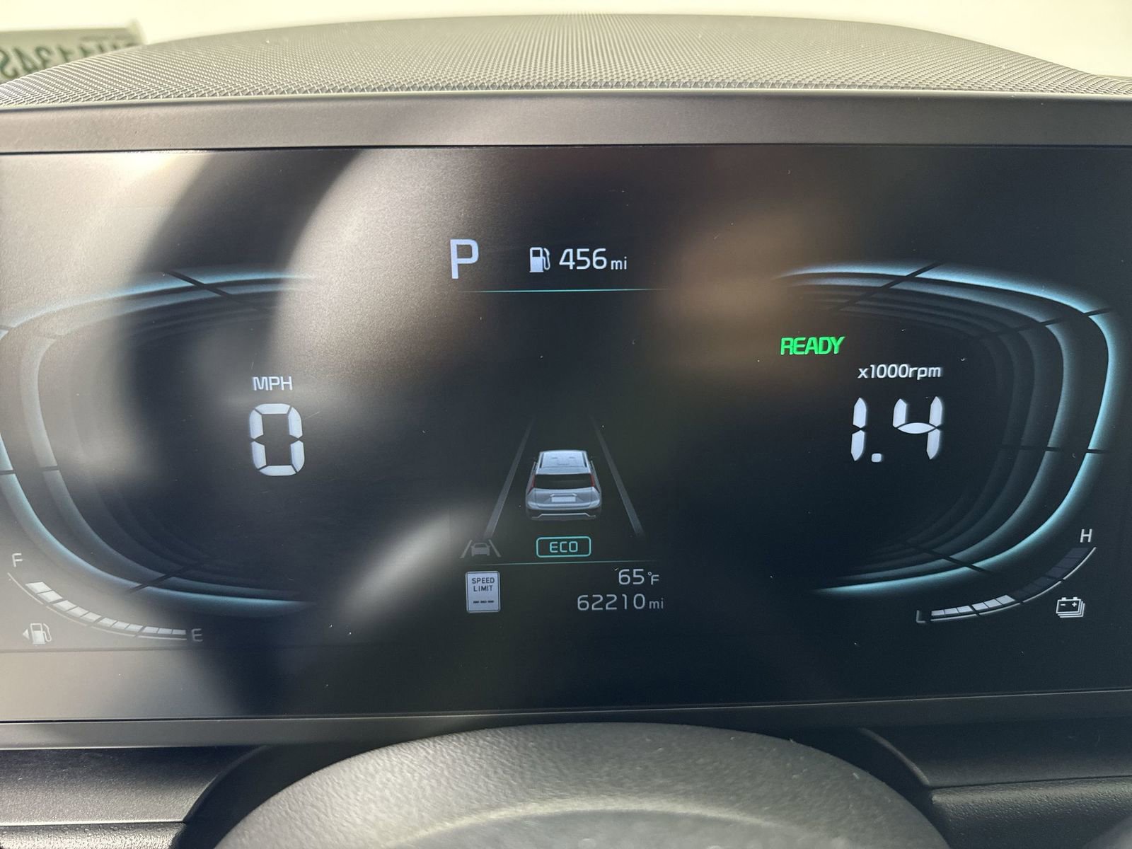 Used 2023 Kia Niro LX image 16