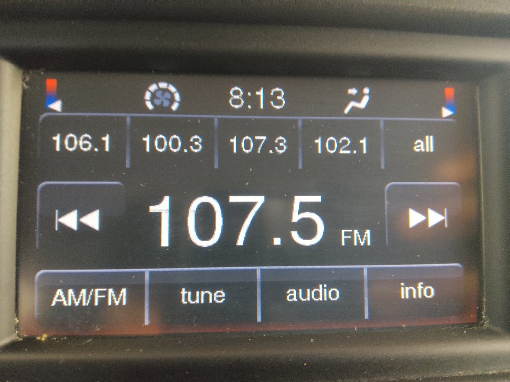 Used 2019 Dodge Journey SE FWD image 25