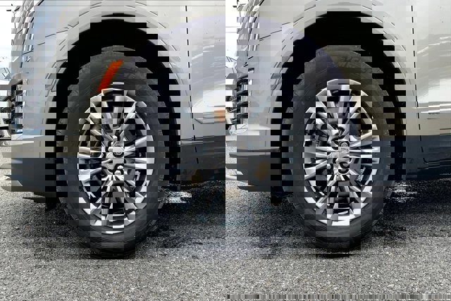 Used 2022 Cadillac XT5 Premium Luxury image 8