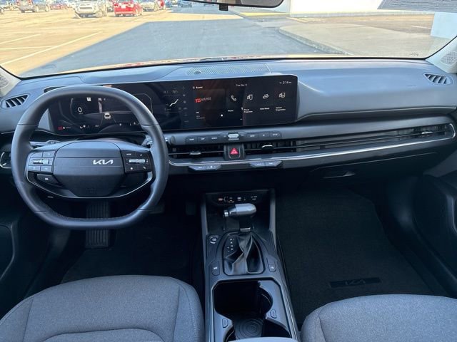 Used 2025 Kia K4 EX image 26