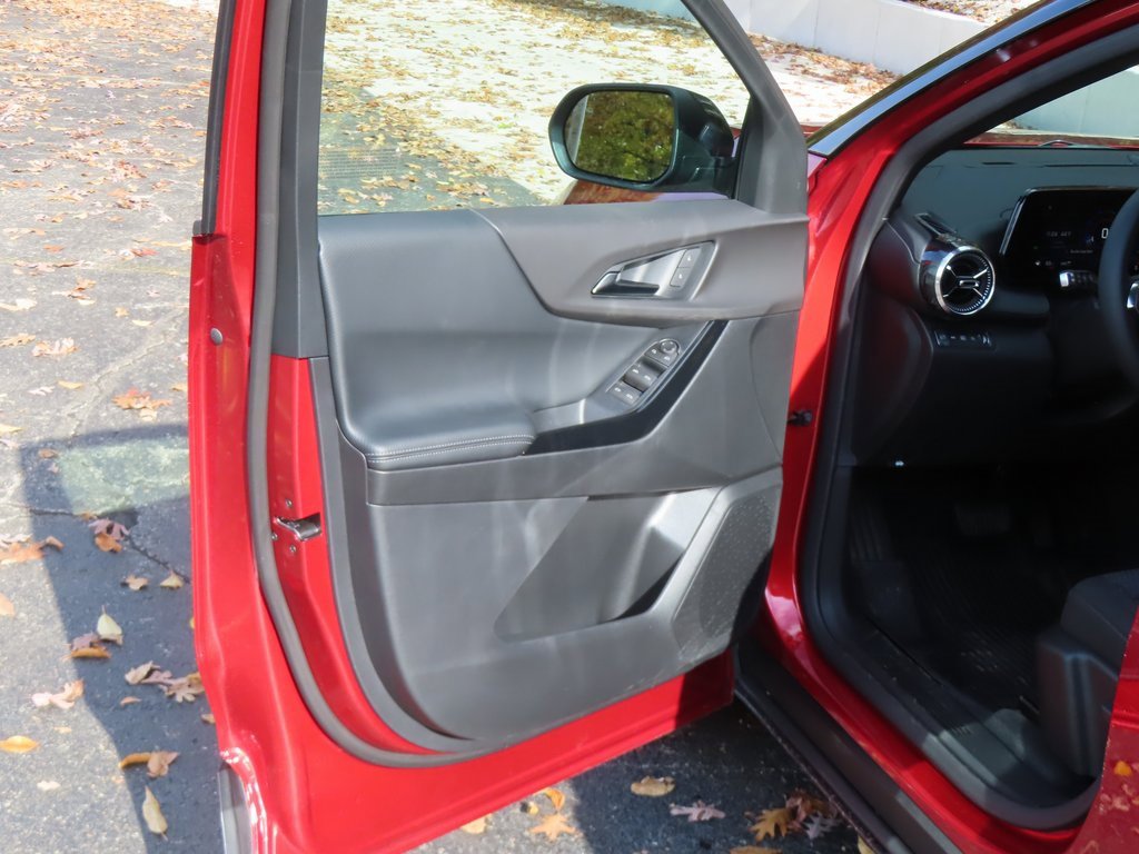 New 2026 Chevrolet Equinox LT w/ LPO, Floor Liner Package image 22