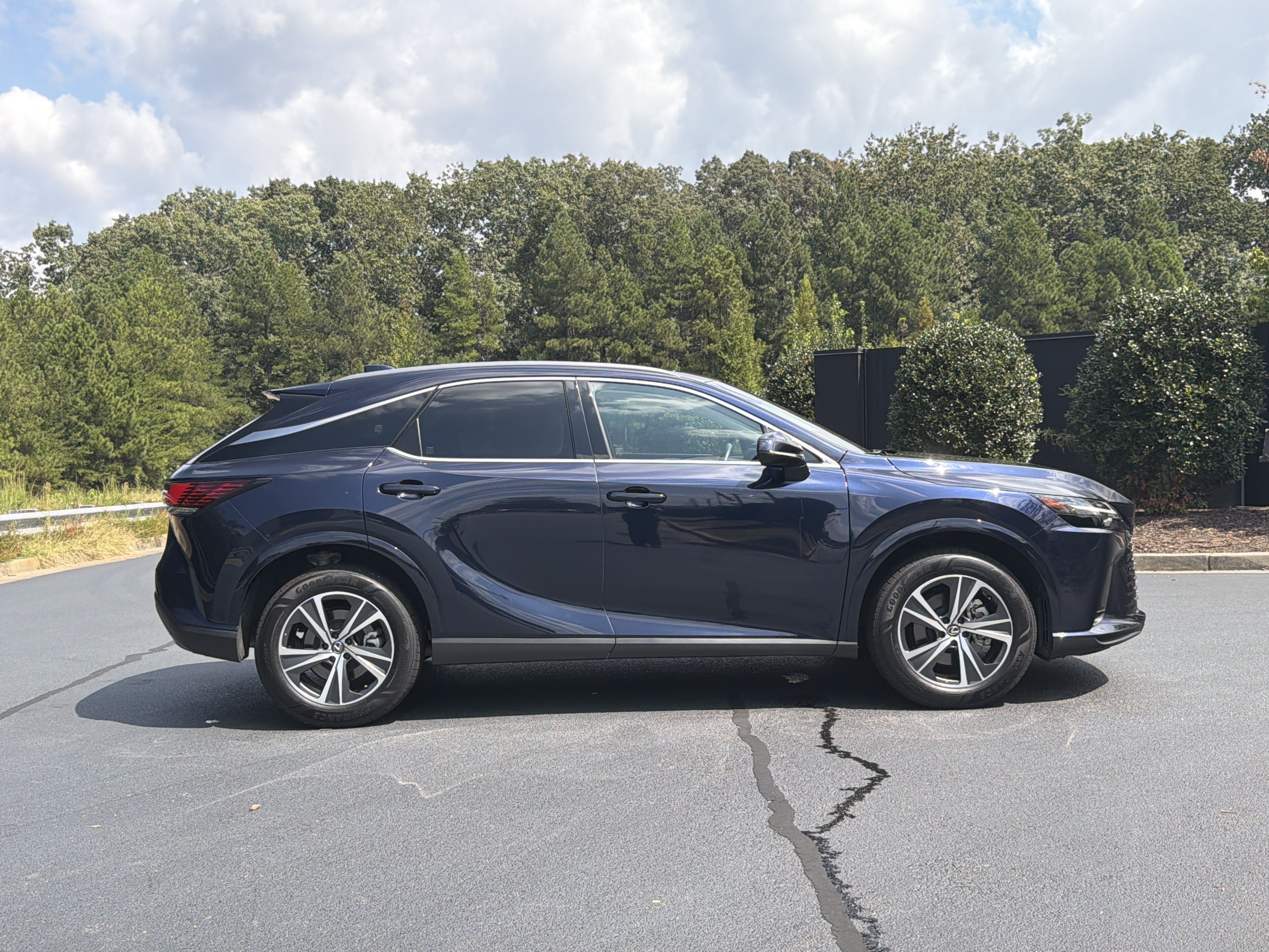 Used 2024 Lexus RX 350 Premium w/ Cold Area Package FWD image 5