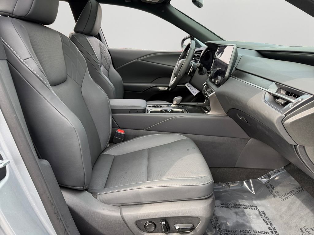 Used 2024 Lexus RX 350 Premium w/ Cold Area Package AWD/4WD image 8
