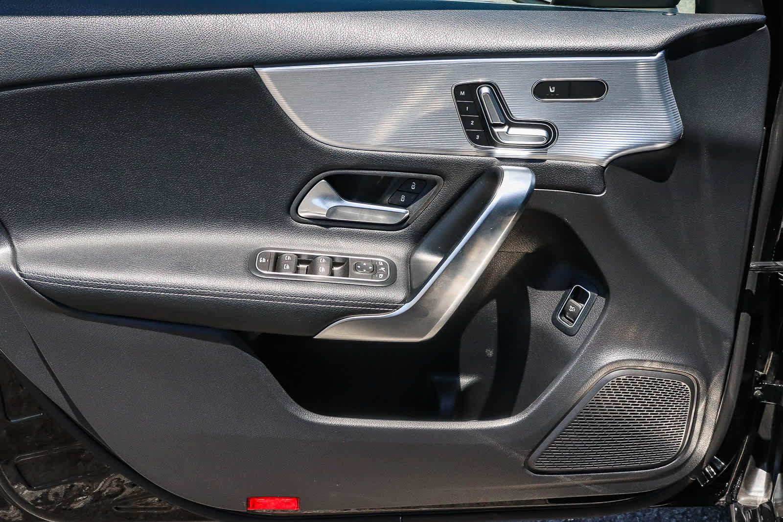 Used 2022 Mercedes-Benz A 220 image 30