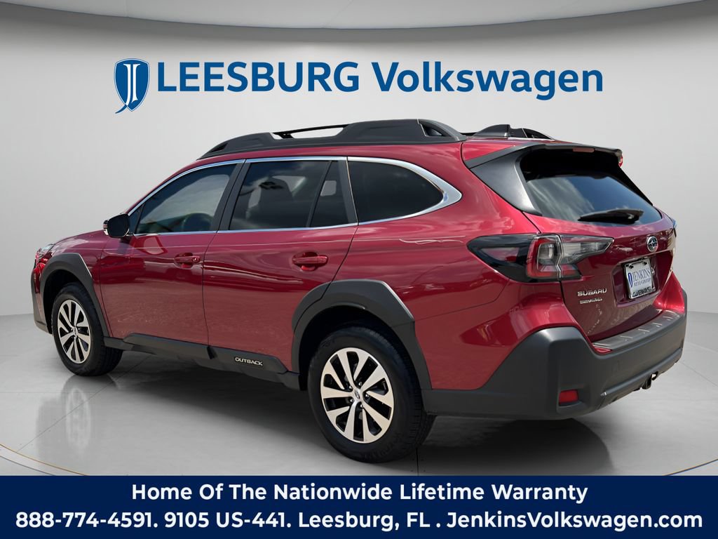 Used 2025 Subaru Outback Premium AWD/4WD image 6