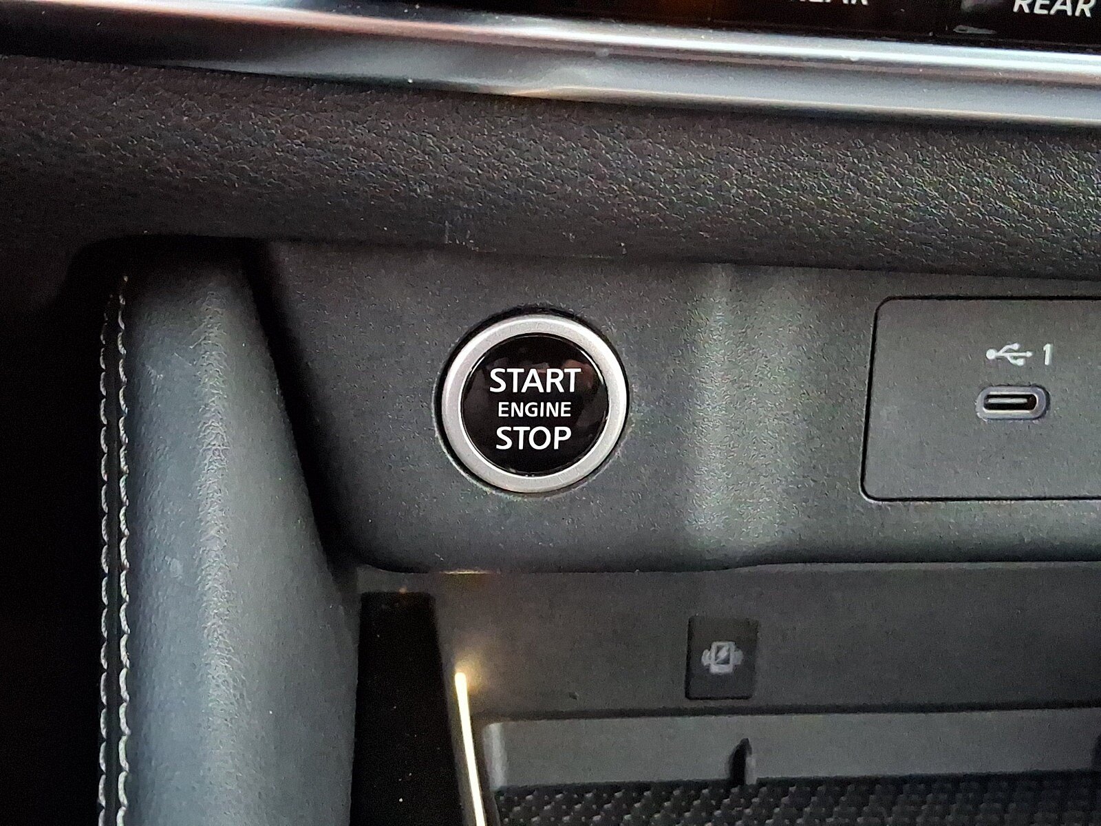 Certified 2023 Nissan Rogue Platinum w/ Platinum Premium Package AWD/4WD image 26
