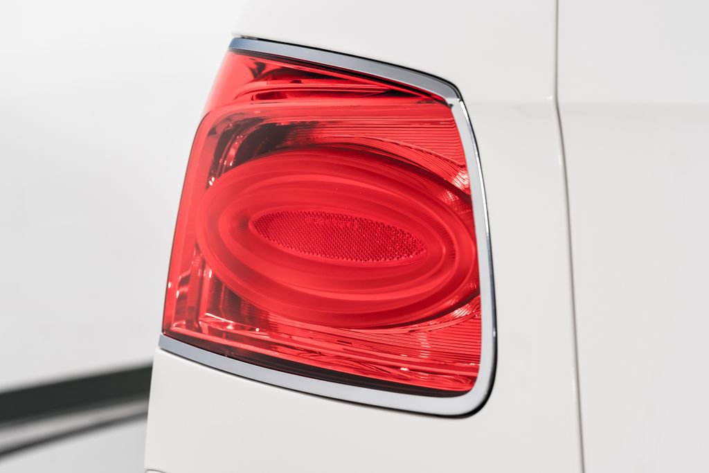 Used 2018 Bentley Flying Spur S V8 image 50