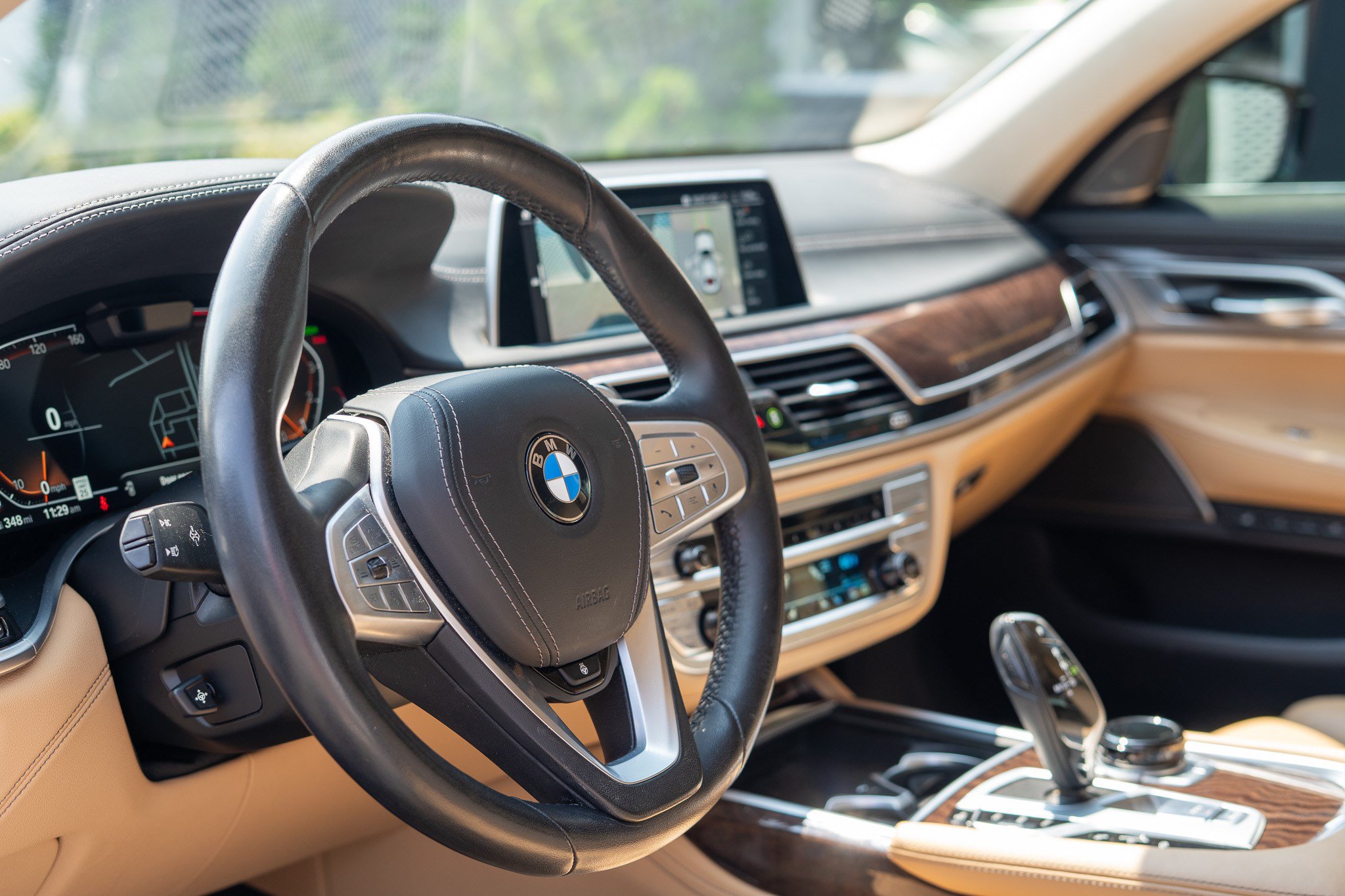 Used 2022 BMW 750i xDrive w/ Executive Package AWD/4WD image 14