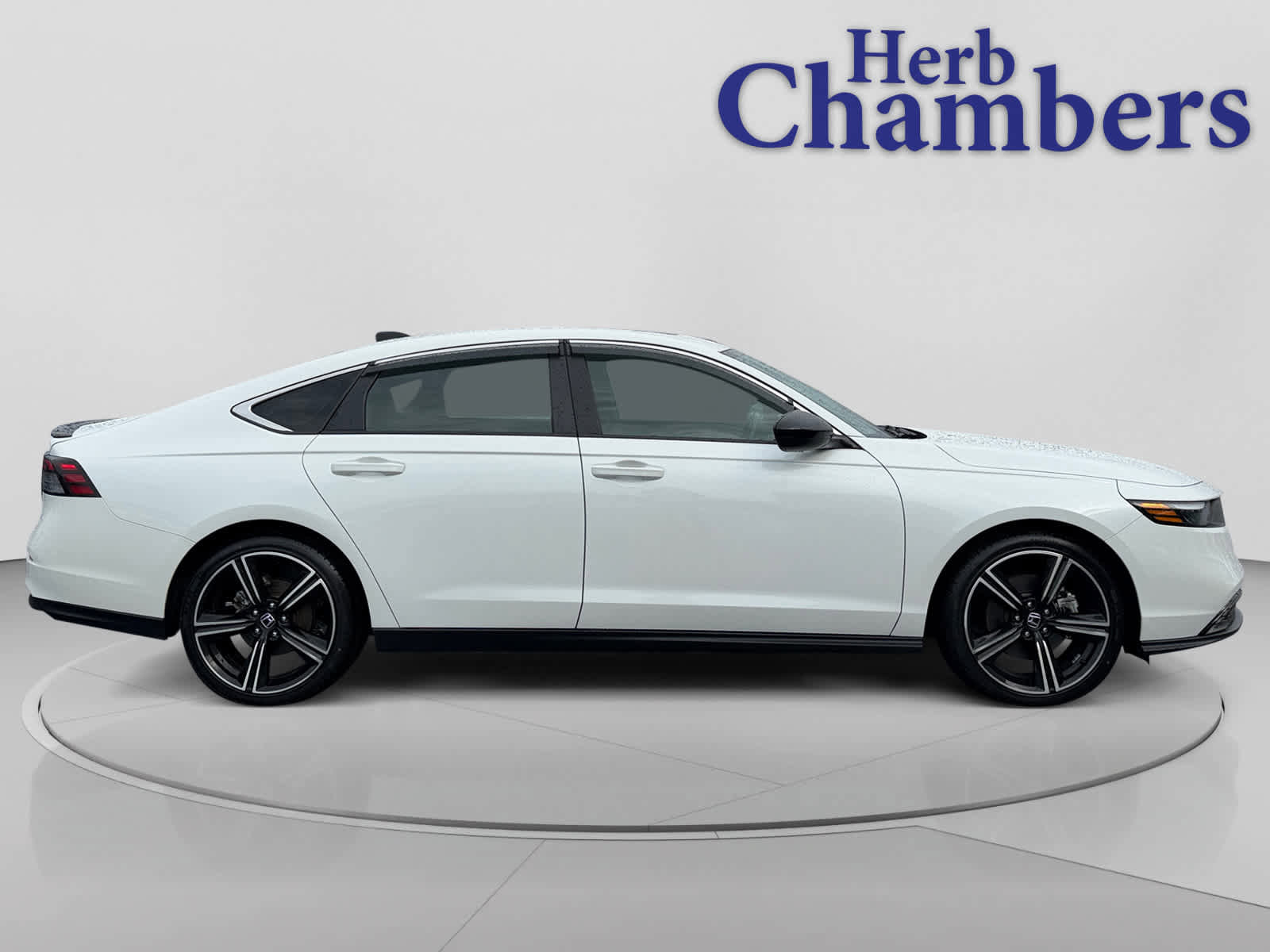 Used 2024 Honda Accord Sport image 12