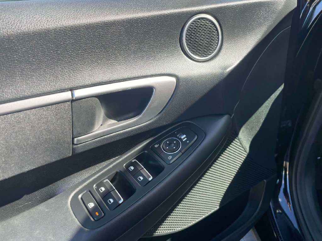 Used 2022 Hyundai Sonata SE FWD image 17
