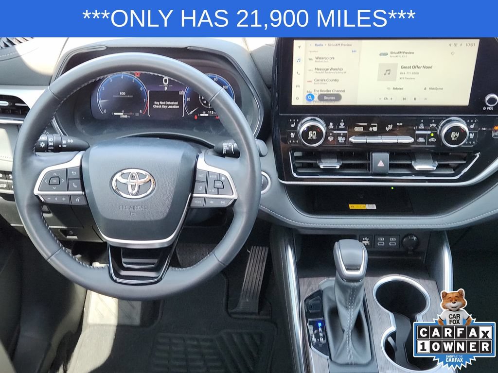 Used 2024 Toyota Highlander Platinum AWD/4WD image 28