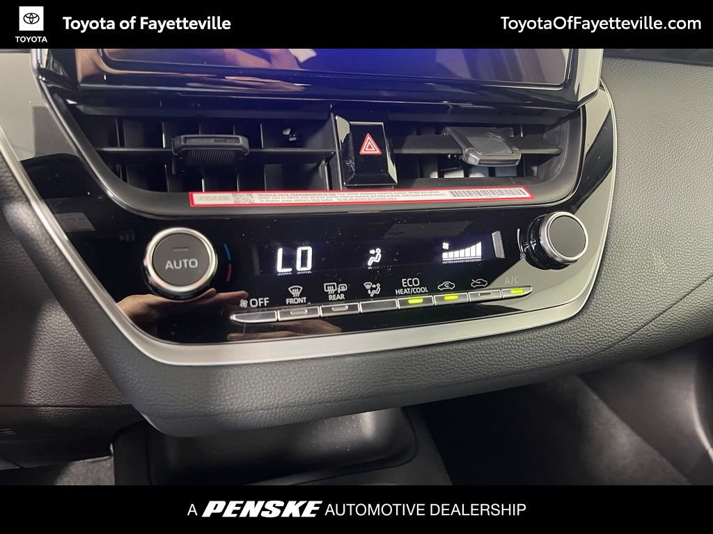Used 2026 Toyota Corolla SE FWD image 28