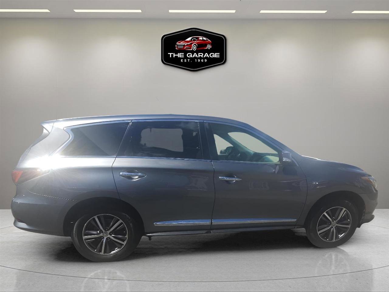 Used 2018 INFINITI QX60 FWD image 8