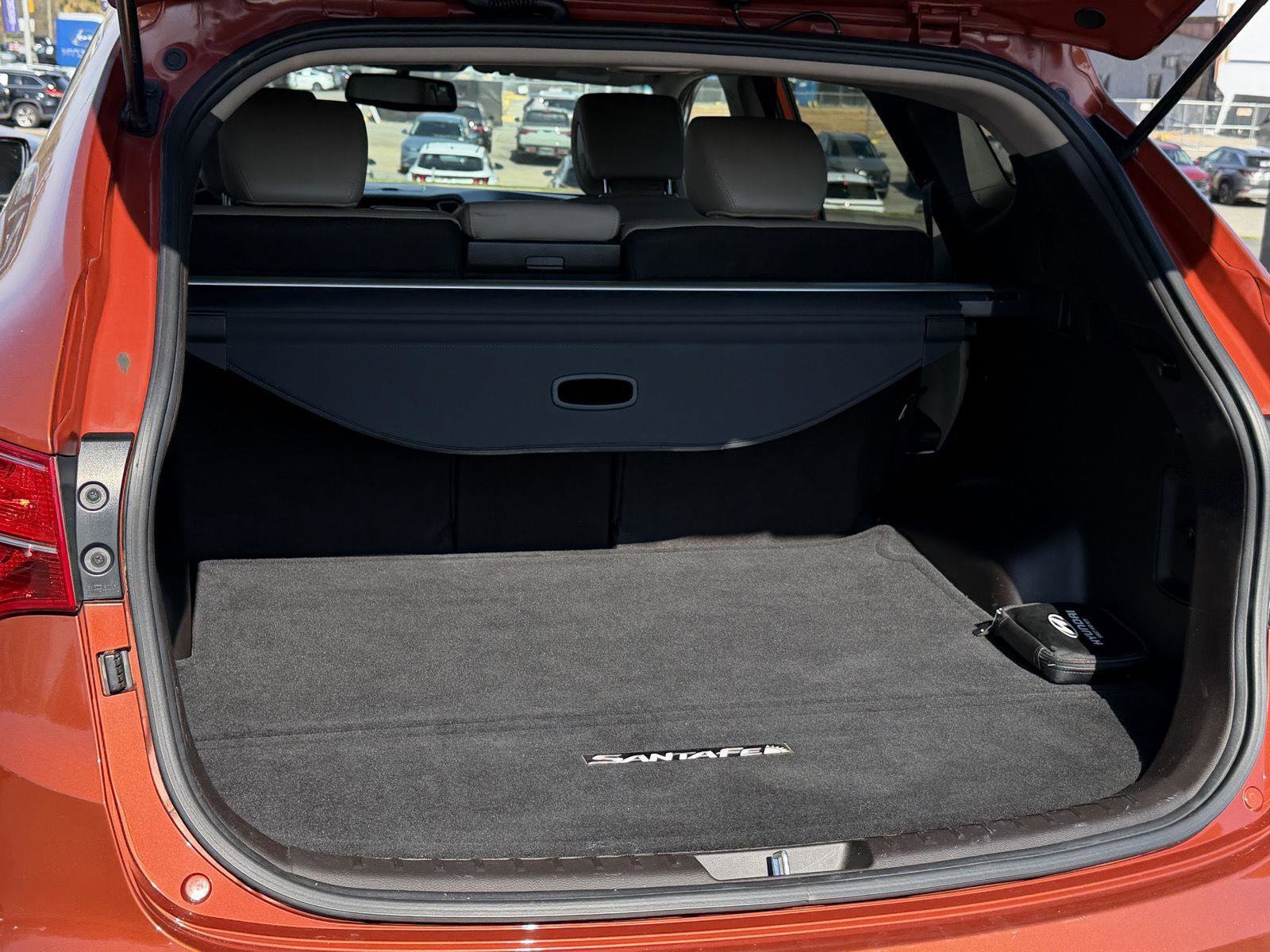 Used 2016 Hyundai Santa Fe Sport w/ Option Group 03 image 26