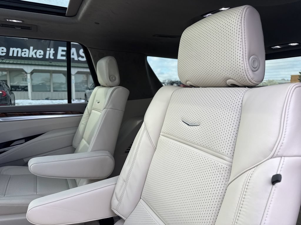 Used 2025 Cadillac Escalade Sport Platinum AWD/4WD image 42