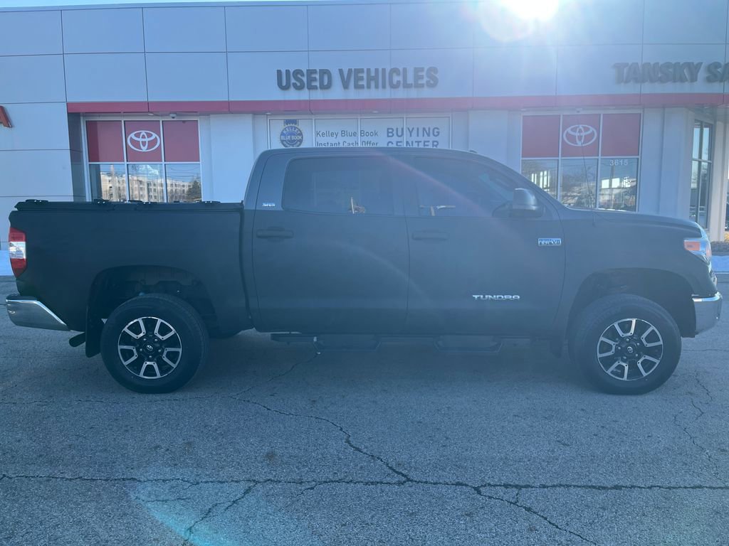 Used 2016 Toyota Tundra SR5 w/ TRD Off Road Package image 6