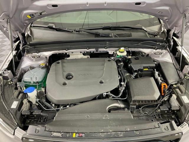 New 2026 Volvo XC40 B5 Plus w/ Protection Package Premier image 40