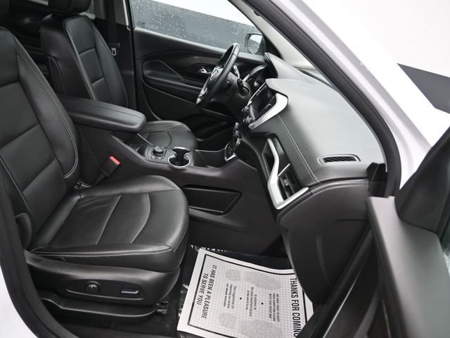 Used 2024 GMC Terrain SLT image 9