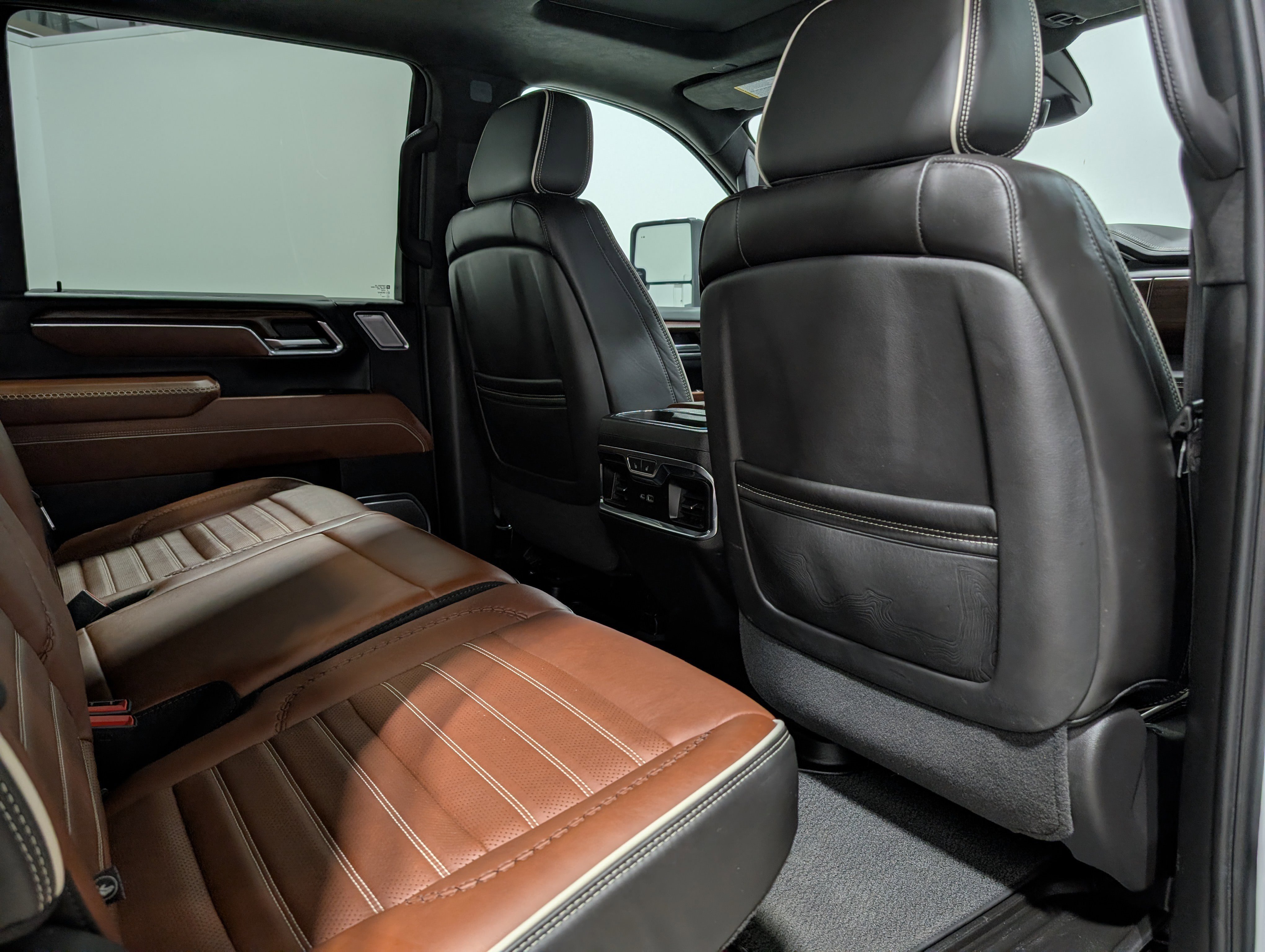 Used 2024 GMC Sierra 2500 Denali Ultimate AWD/4WD image 20