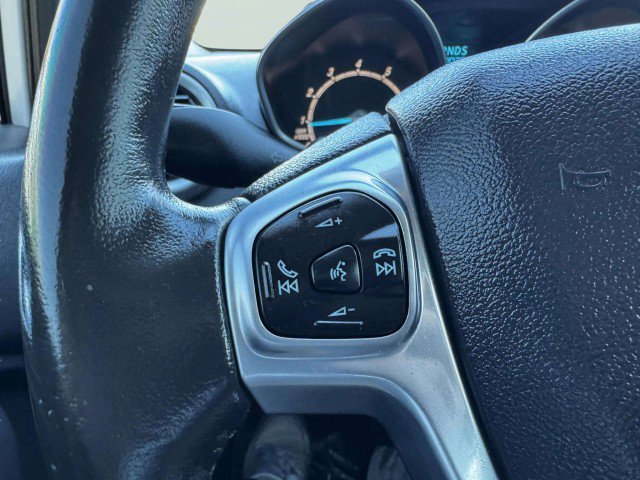 Used 2014 Ford Fiesta Titanium image 26