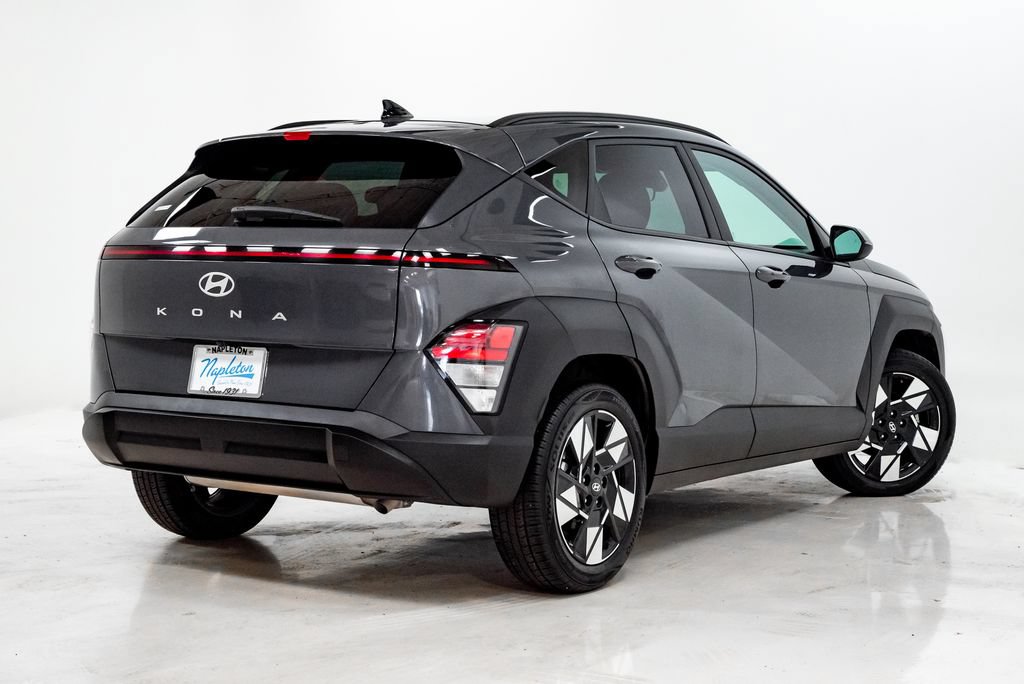 Used 2025 Hyundai Kona SEL FWD image 31