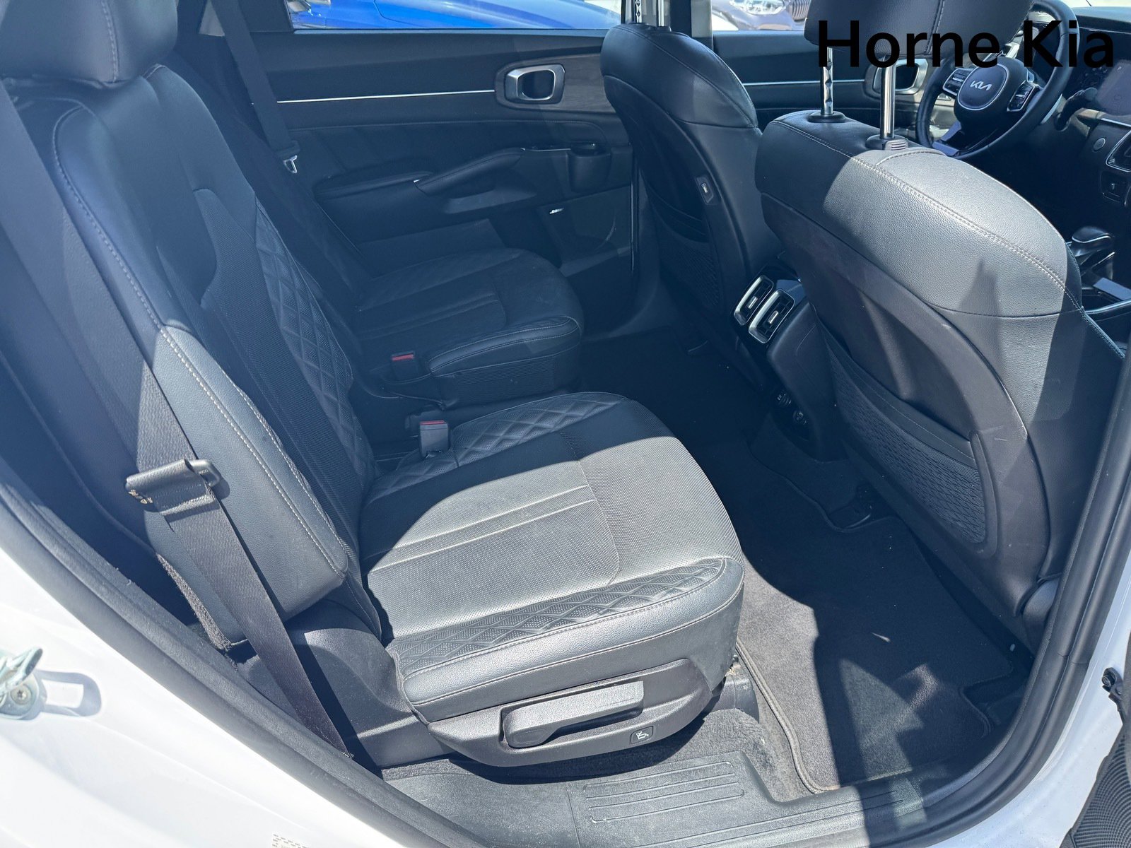 Used 2022 Kia Sorento SX Prestige image 28