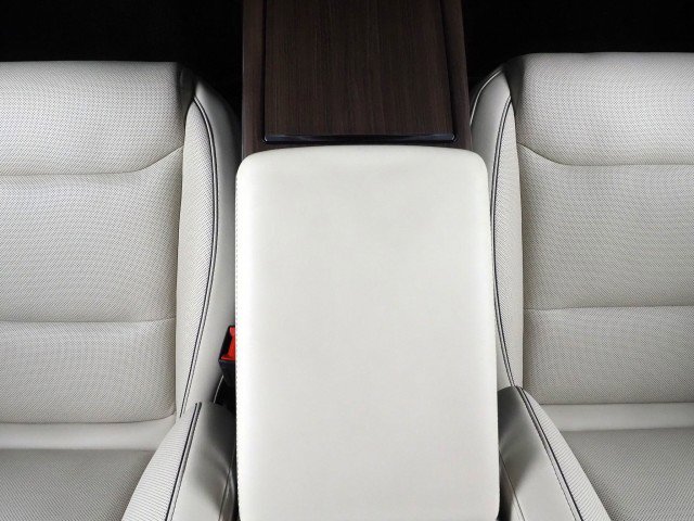 Used 2021 Tesla Model S Plaid image 35