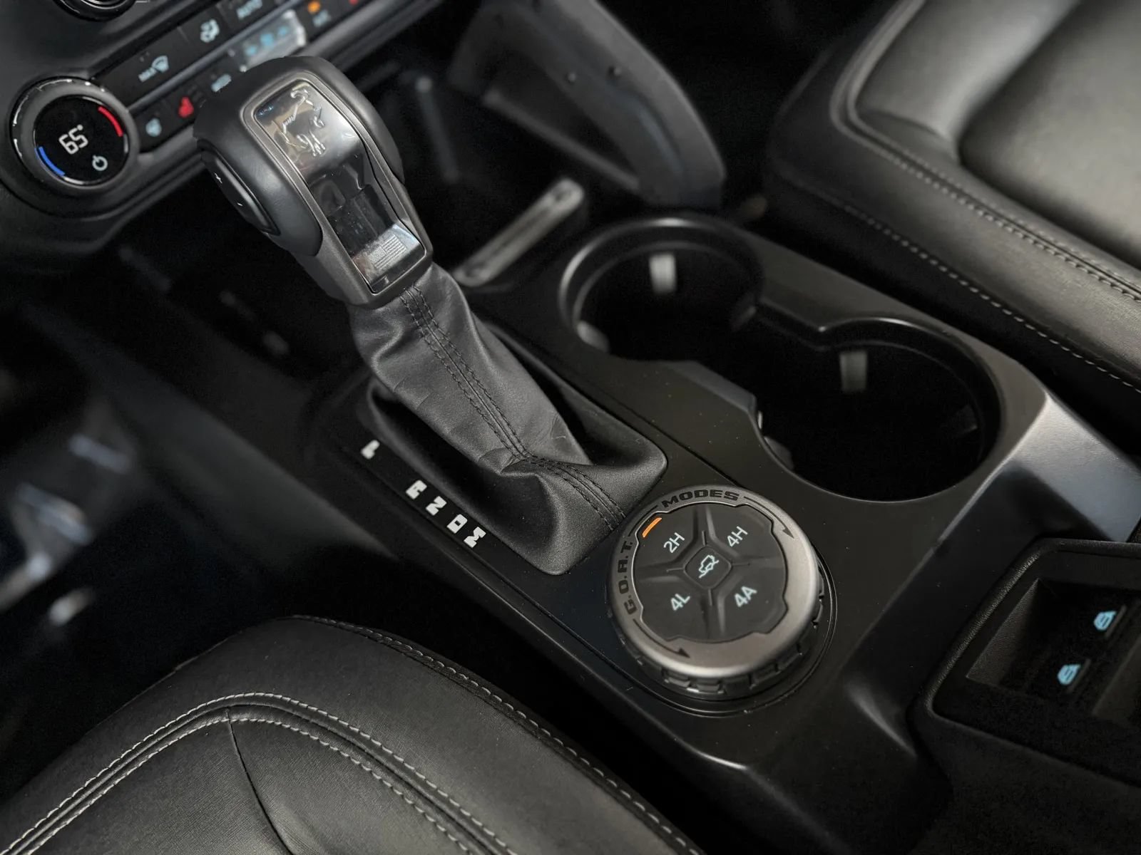 Used 2025 Ford Bronco Badlands AWD/4WD image 37