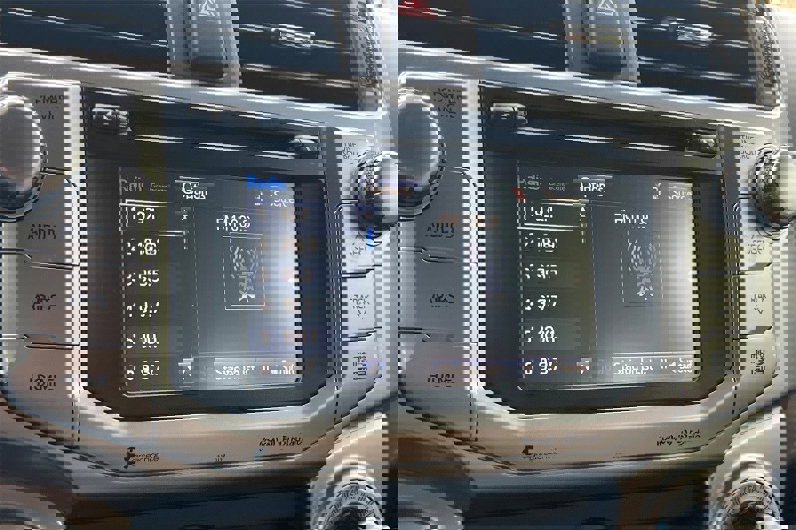 Used 2018 Toyota 4Runner SR5 image 18