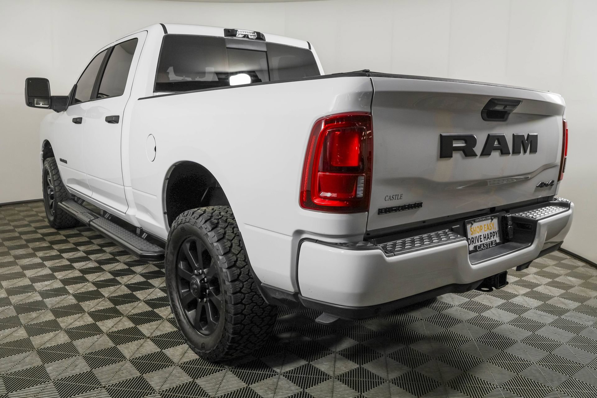 Used 2025 RAM 2500 Big Horn AWD/4WD image 16