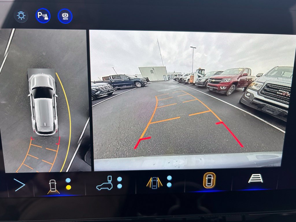 New 2027 Chevrolet Equinox LT w/ Safety and Technology Package AWD/4WD image 16
