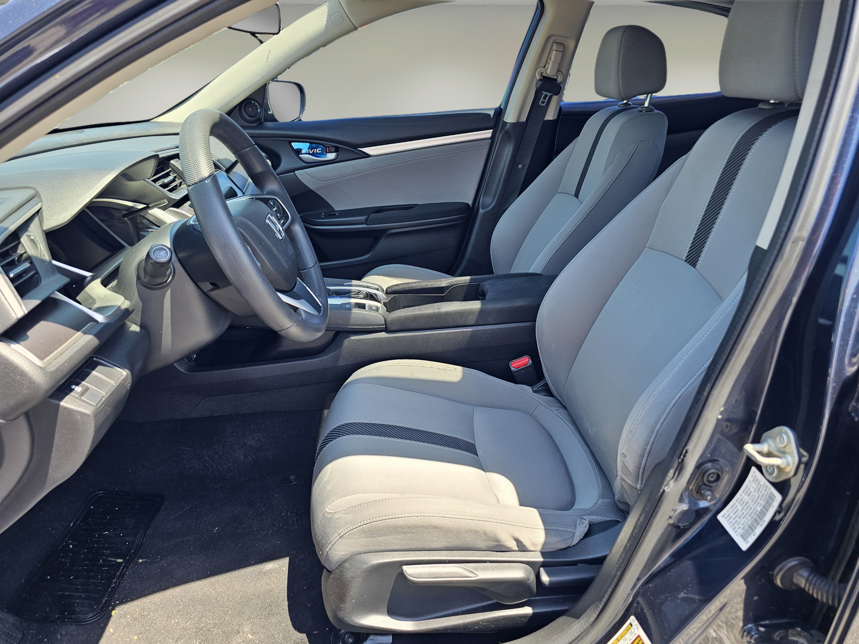 Used 2018 Honda Civic EX image 10