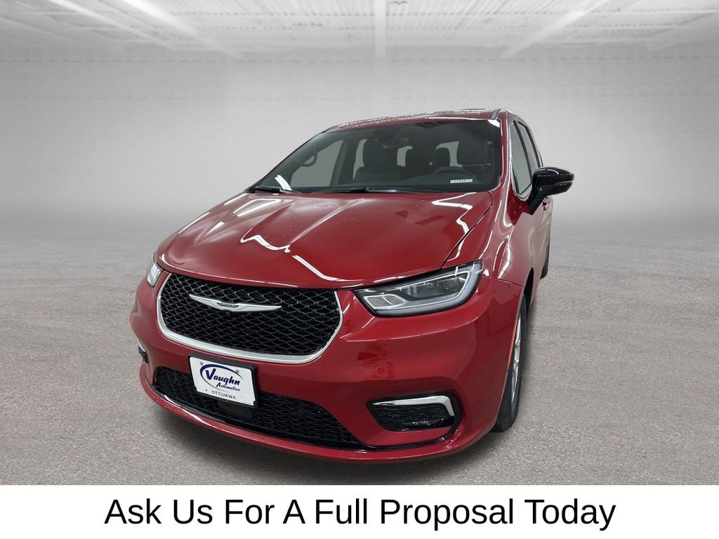 New 2026 Chrysler Pacifica Select image 4