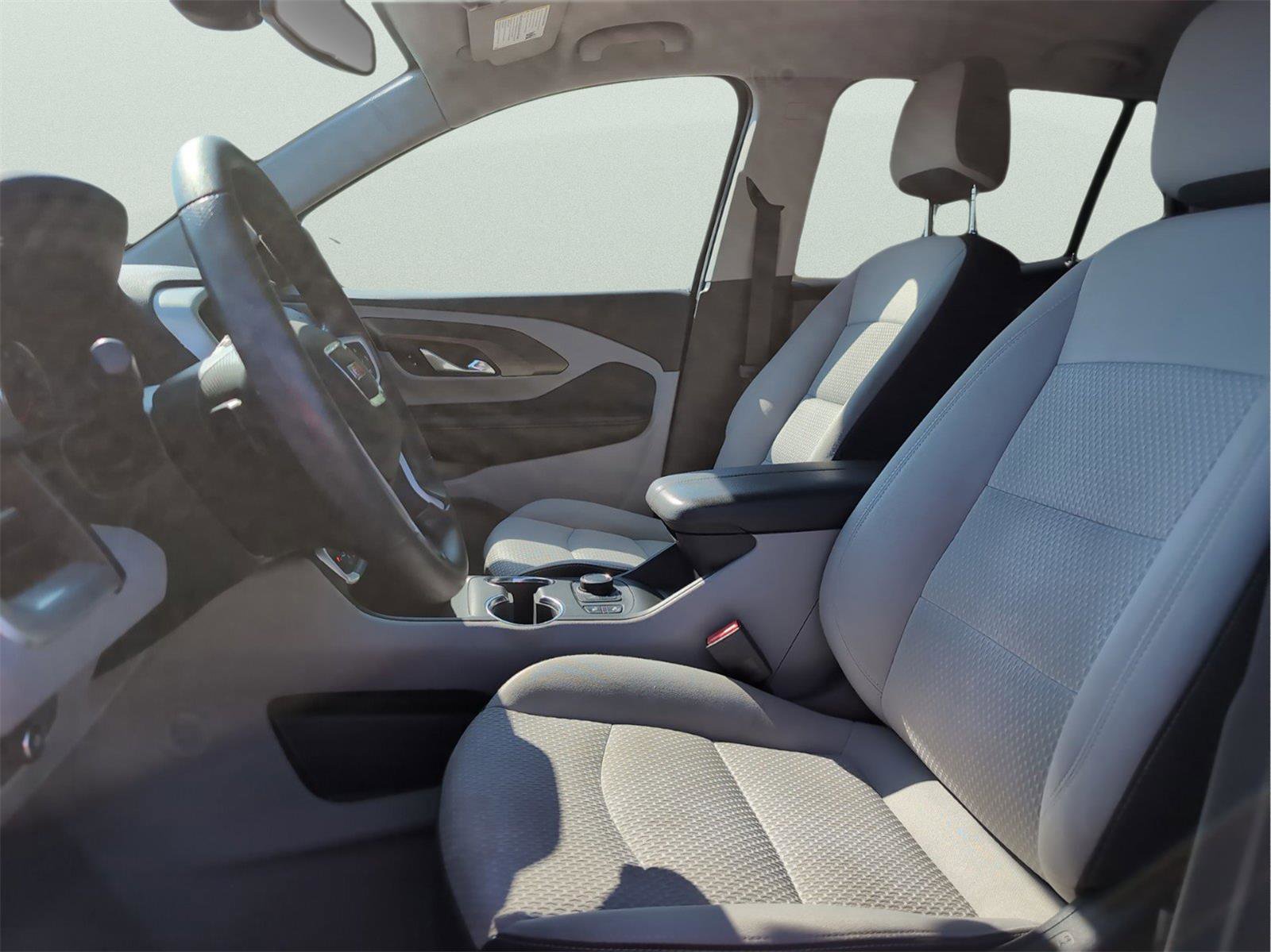 Used 2022 GMC Terrain SLE w/ Driver Convenience Package FWD image 13