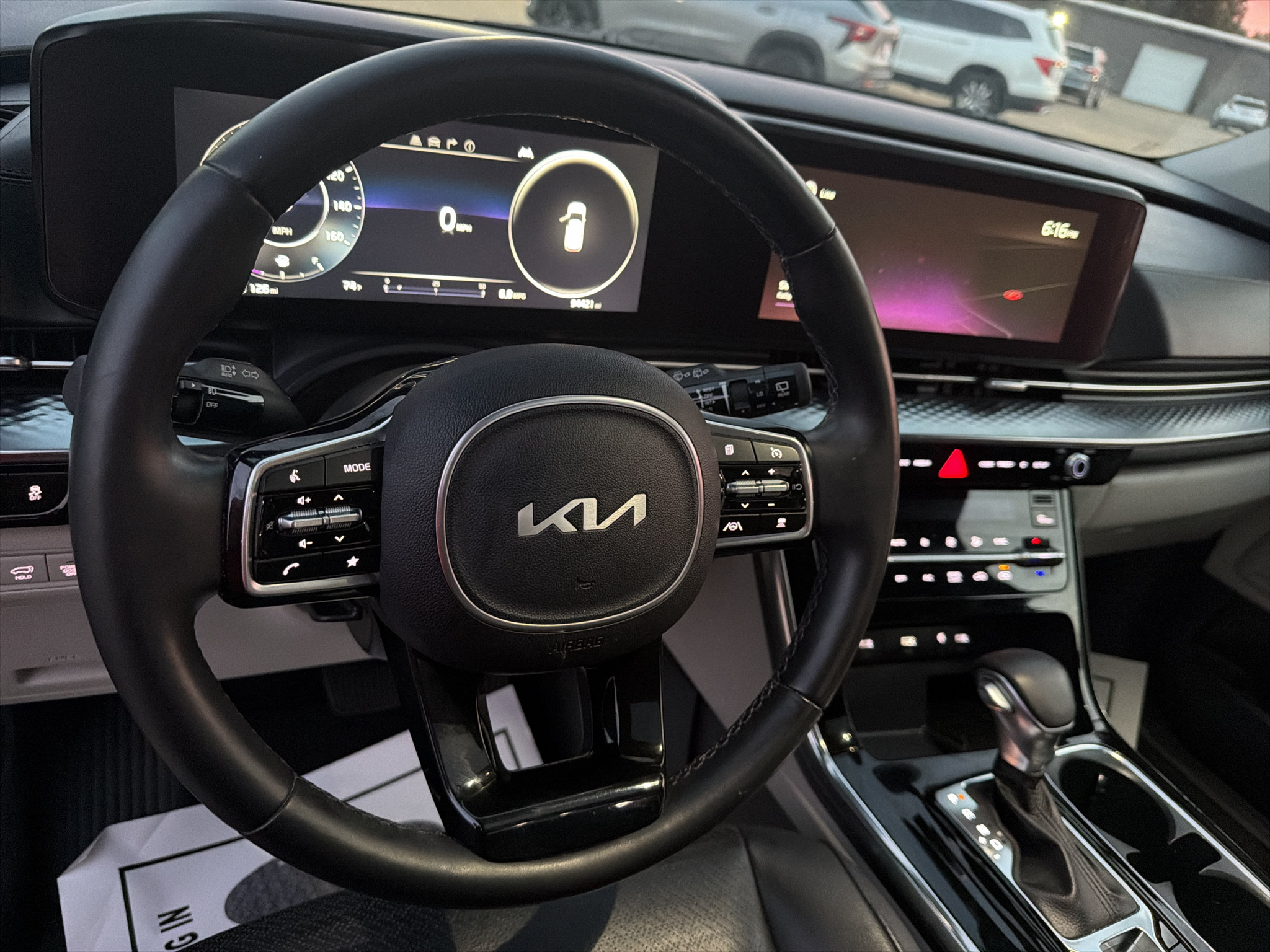 Used 2022 Kia Carnival SX Prestige FWD image 21