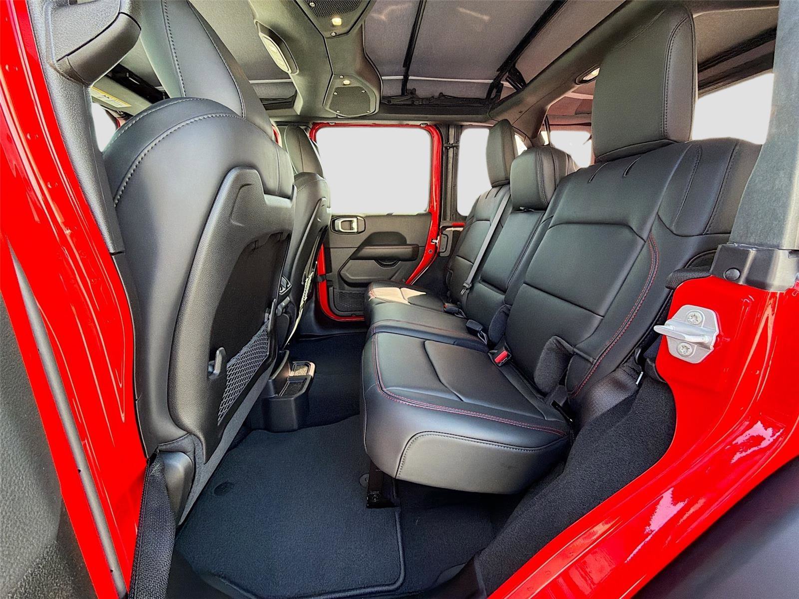 New 2026 Jeep Wrangler Unlimited Rubicon w/ Safety Group image 24