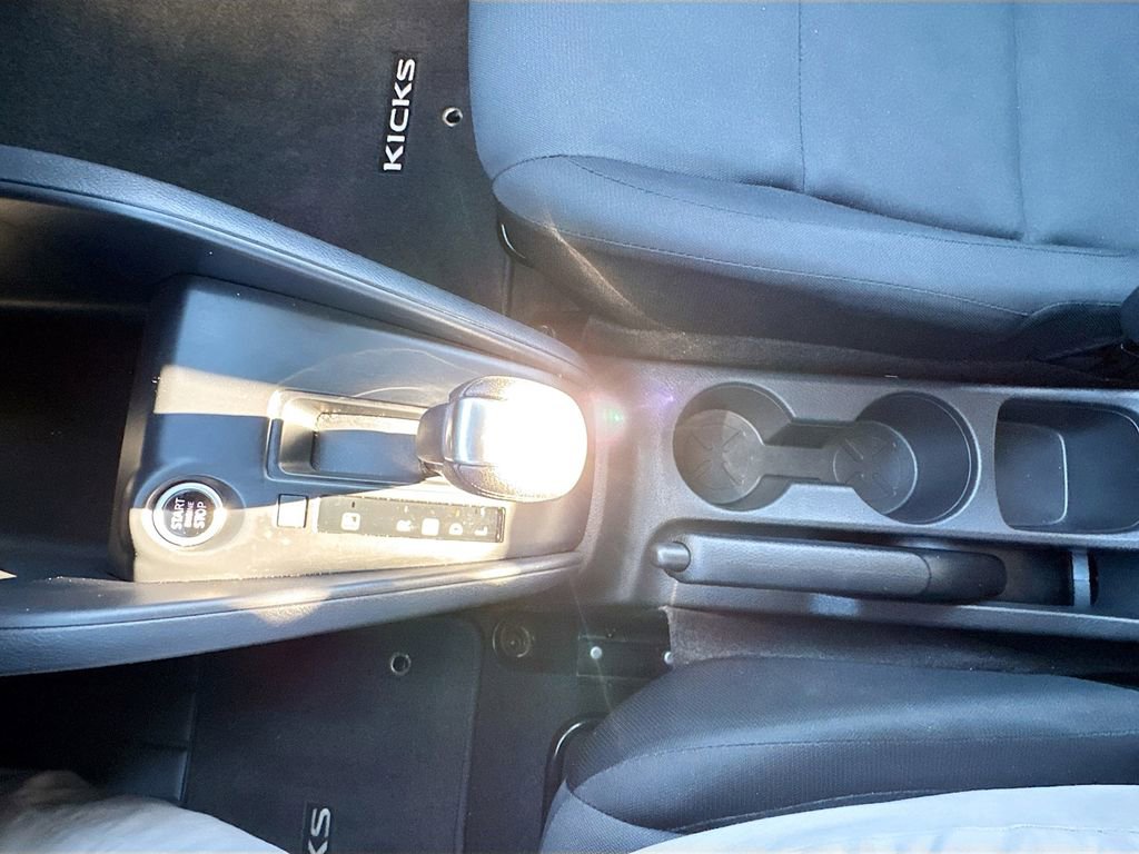 Used 2024 Nissan Kicks S image 27
