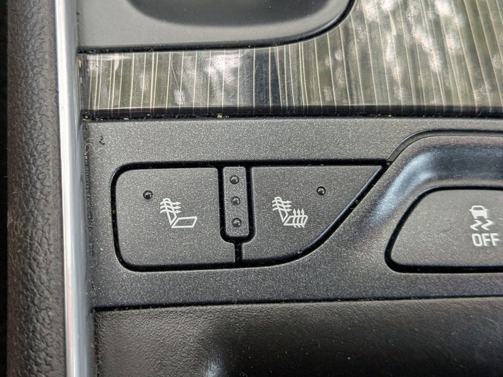 Used 2019 Chevrolet Impala Premier FWD image 21