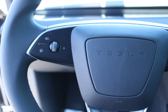 Used 2026 Tesla Model Y 2WD image 15