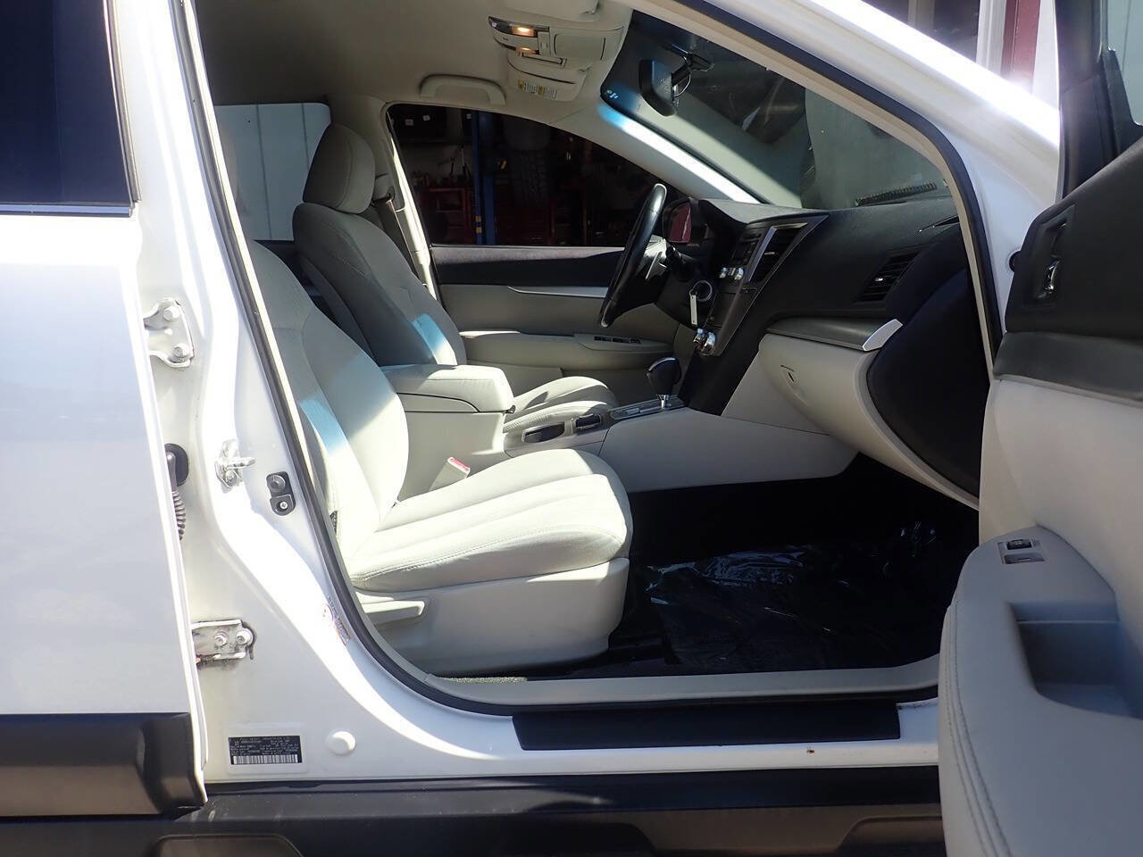 Used 2013 Subaru Outback 2.5i Premium w/ Popular Pkg 1B image 24