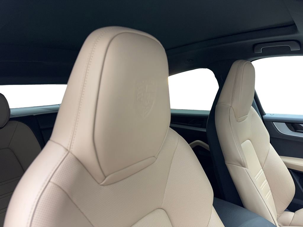 Used 2026 Porsche Cayenne Coupe AWD/4WD image 45