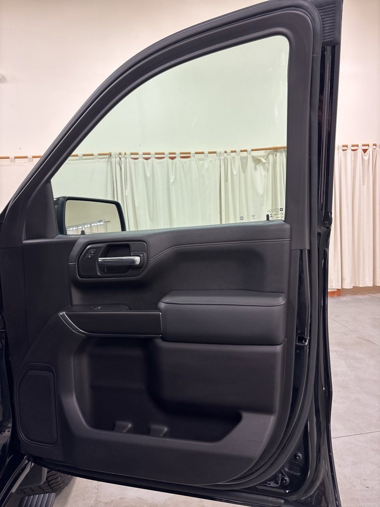 Used 2021 GMC Sierra 1500 AT4 image 32