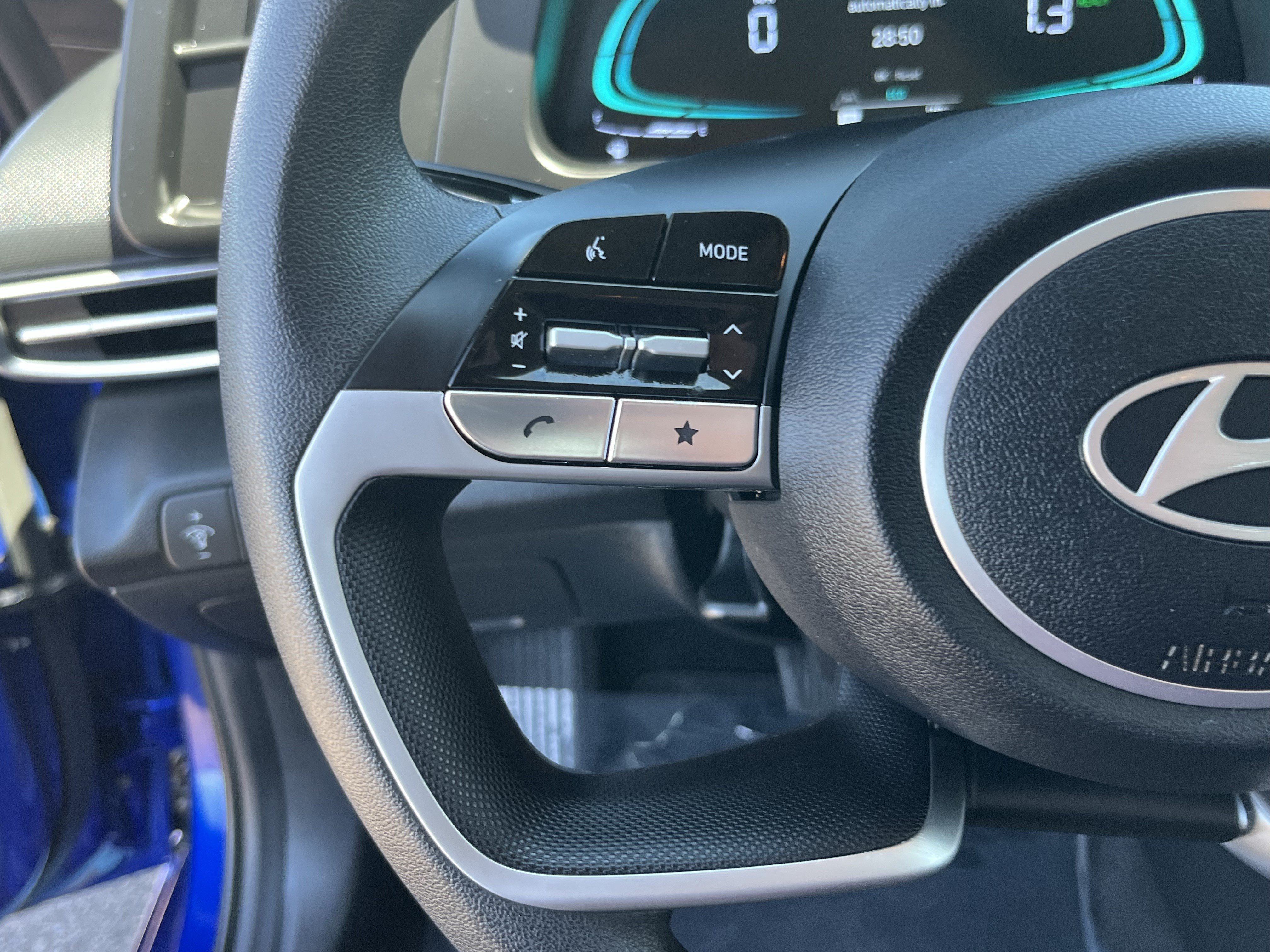 Certified 2025 Hyundai Elantra Hybrid FWD image 20