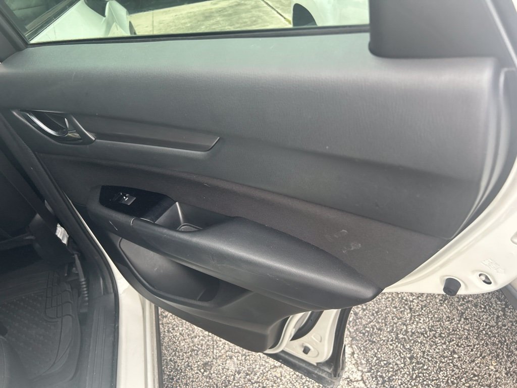 Used 2019 MAZDA CX-5 Sport w/ I-ACTIVSENSE Package FWD image 4