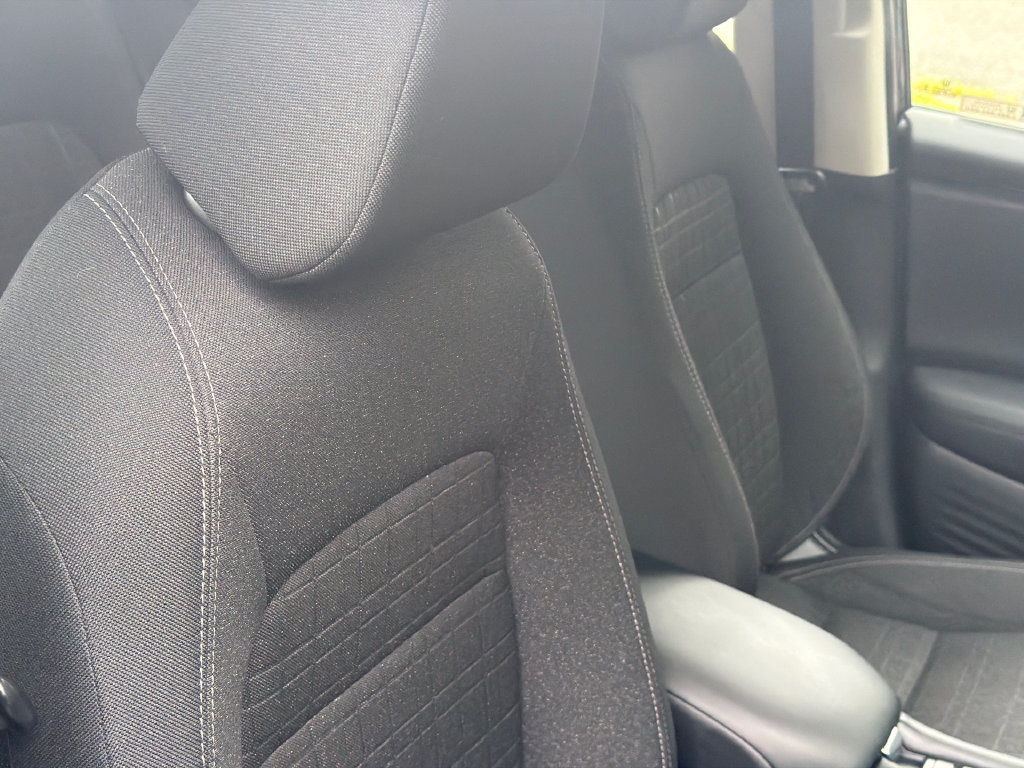 Used 2024 Honda HR-V LX image 9